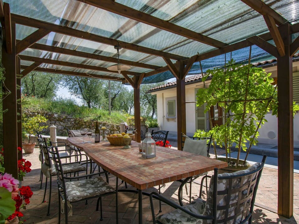 Table, Plant, Furniture, Property, Building, Chair, Shade, Outdoor Table, Wood, Outdoor Furniture