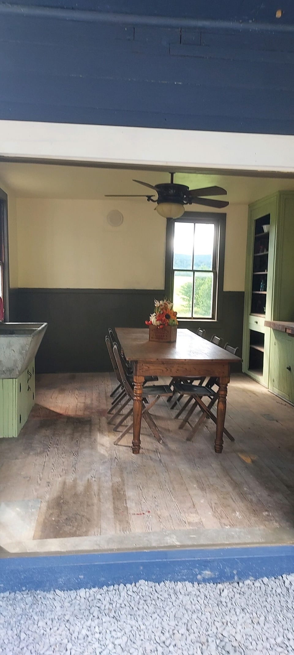 Summer Kitchen 