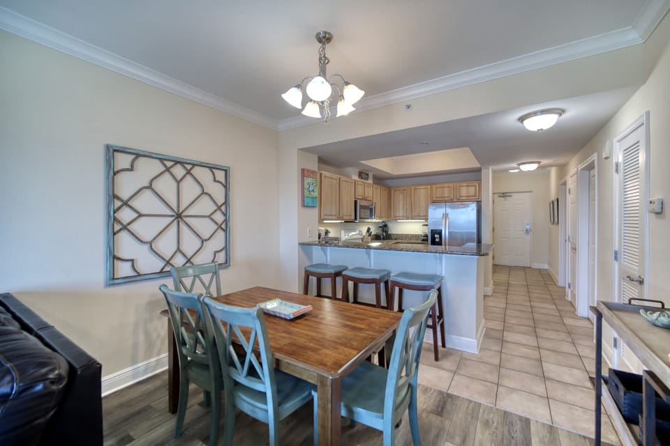 Crystal Tower 1105. 2 Bedroom 2 Bathroom. Unit Sleeps 8. Managed by Island Rentals