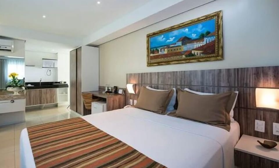 Luxury Room | Minibar, in-room safe, desk, soundproofing