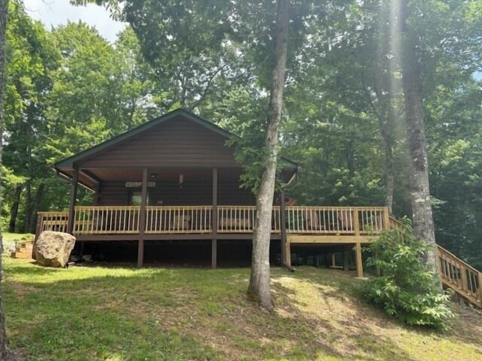 Whippoorwill Front View - Photo of the front of Whippoorwill Lake