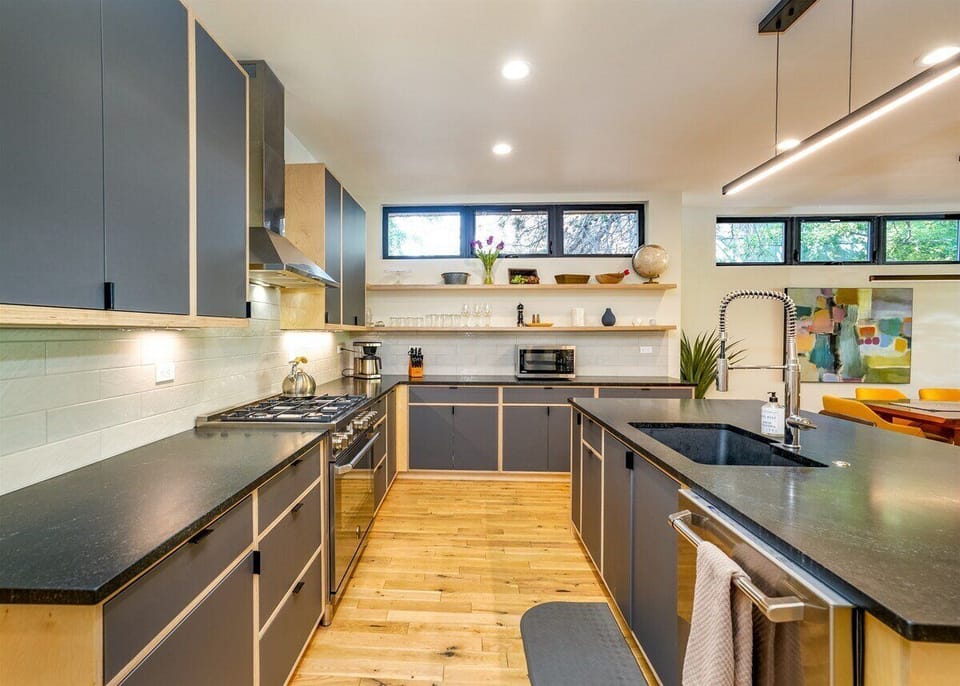 Gourmet Kitchen