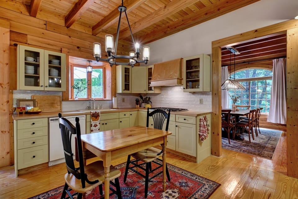 Country Kitchen