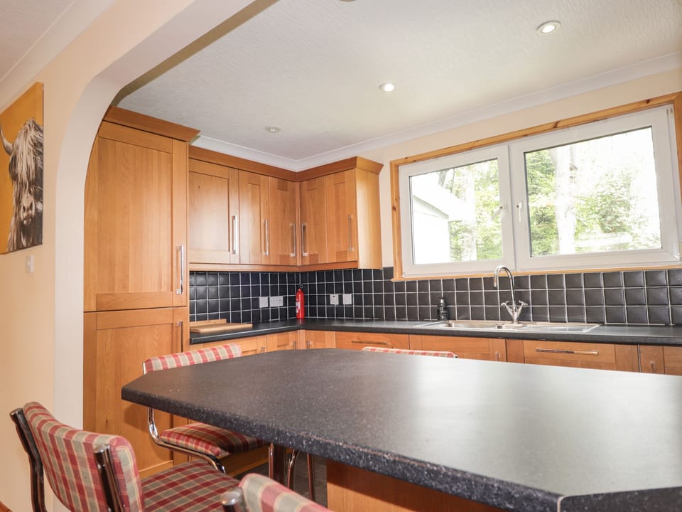 Cottage | Private kitchen | Fridge, dishwasher, electric kettle, toaster