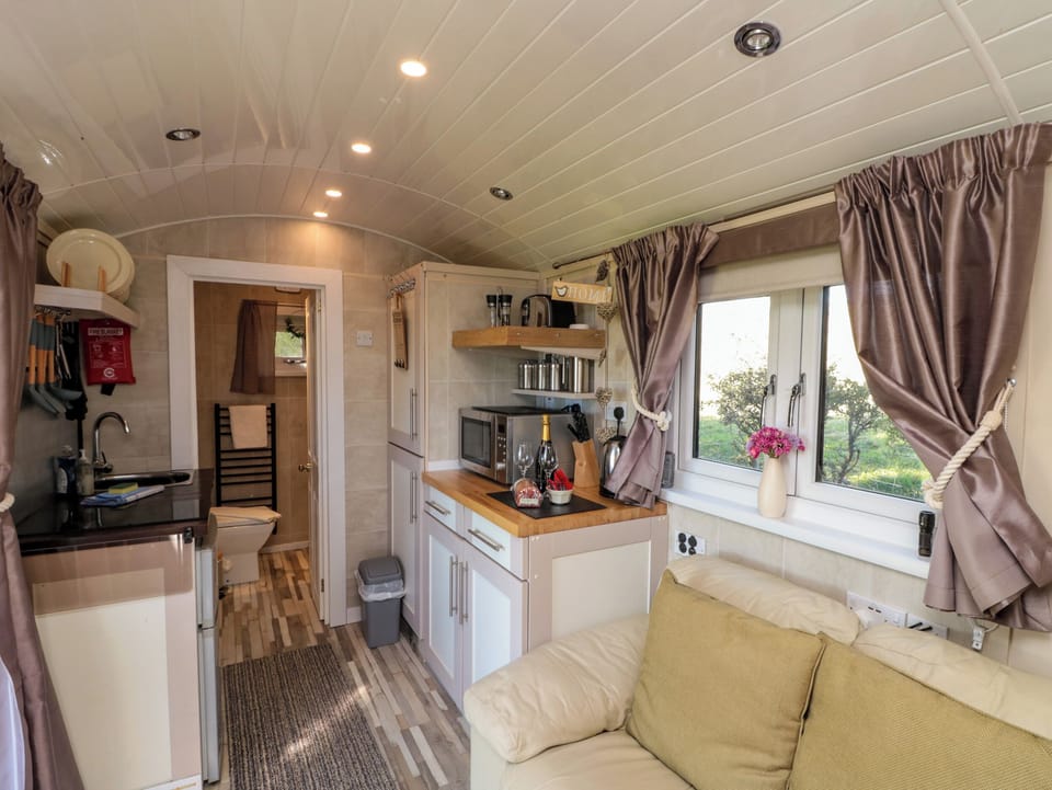 Cottage | Living area