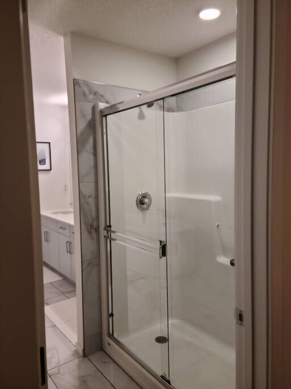 A big size mirror bathroom in-suite to the Bedroom