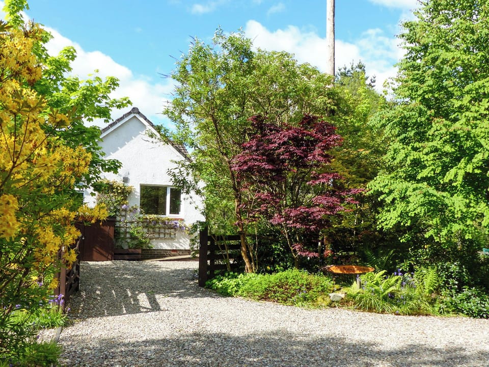 Exterior | Bo Nan Taigh Cottage, Aberfoyle