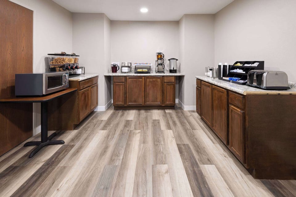 Free daily on-the-go breakfast