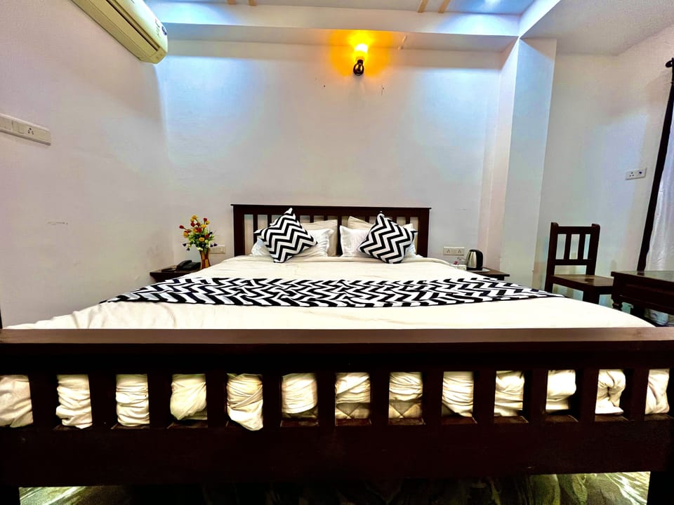 Luxury Double Room | Free WiFi