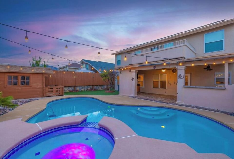 Ambient backyard oasis! Outdoor grill, TV, string lights, hot tub & pool