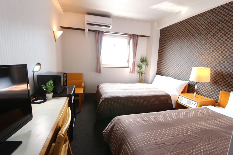 Individually decorated, desk, free WiFi, bed sheets