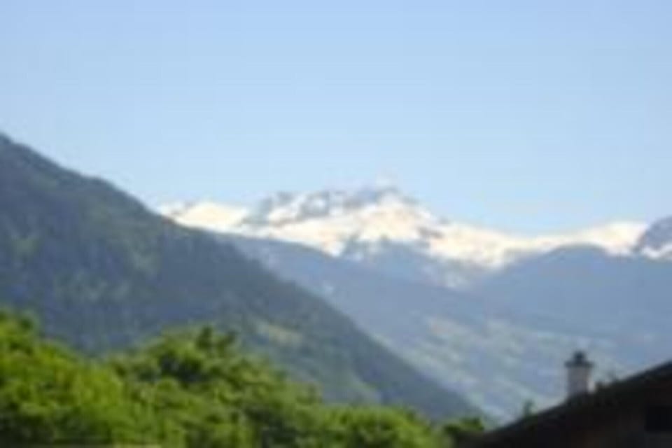 Region [summer] (>5 km)