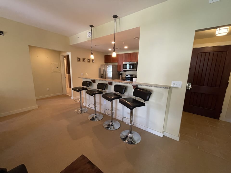 Stools/kitchen