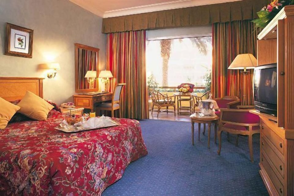 1 bedroom, Egyptian cotton sheets, premium bedding, minibar