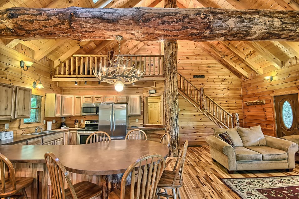 Looking toward Kitchen, from Breakfast Bar, Rocky View Lodge