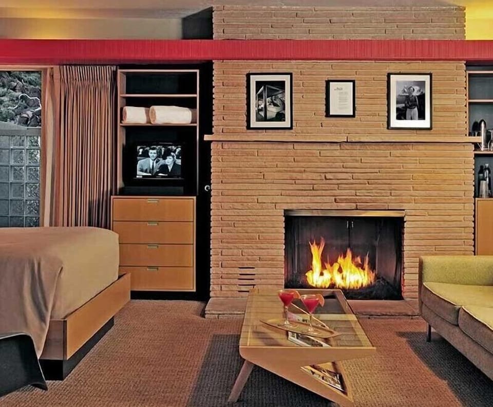 108 Frey Lounge | In-room safe, individually decorated, individually furnished