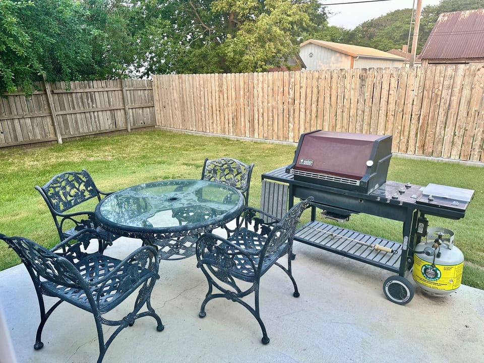 Outdoor dining