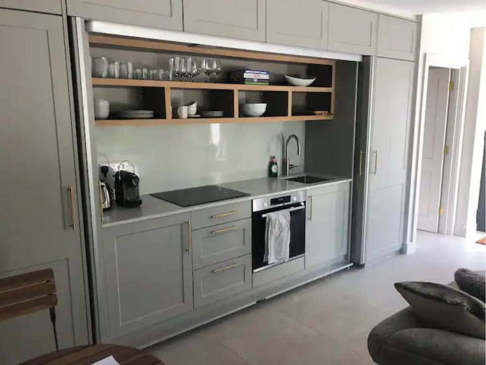Well equipped kitchen