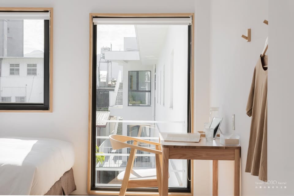 Classic Triple Room | Blackout drapes, free WiFi, bed sheets