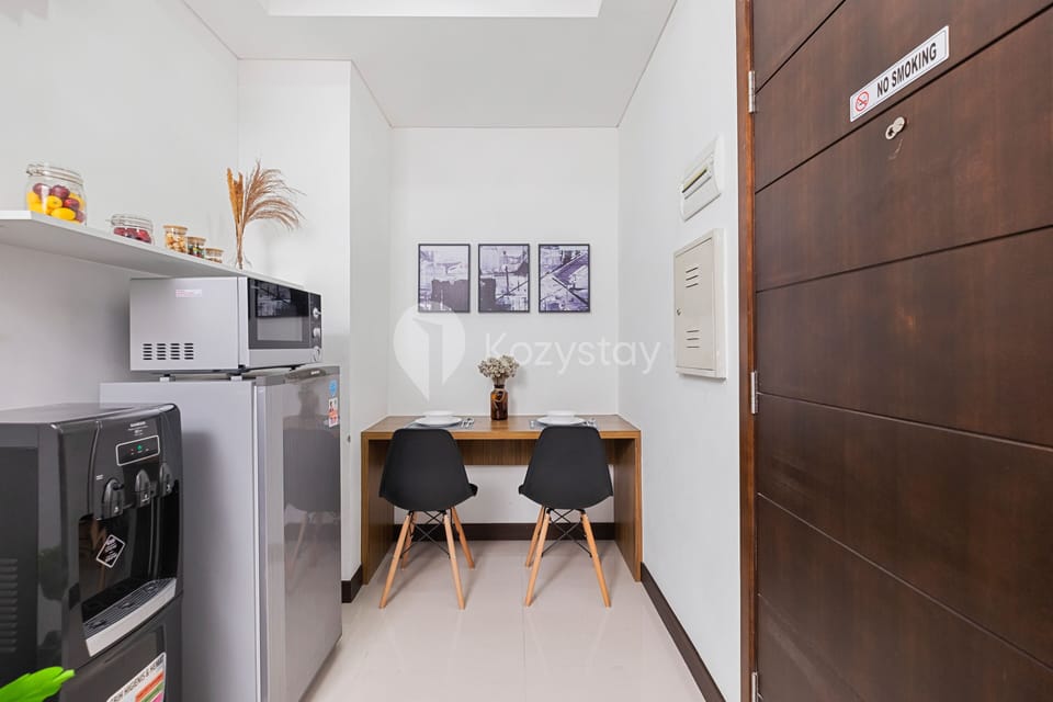 Apartment, 1 Bedroom | Dining room