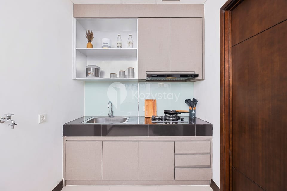 Apartment, 1 Bedroom | Private kitchen | Fridge, dining tables