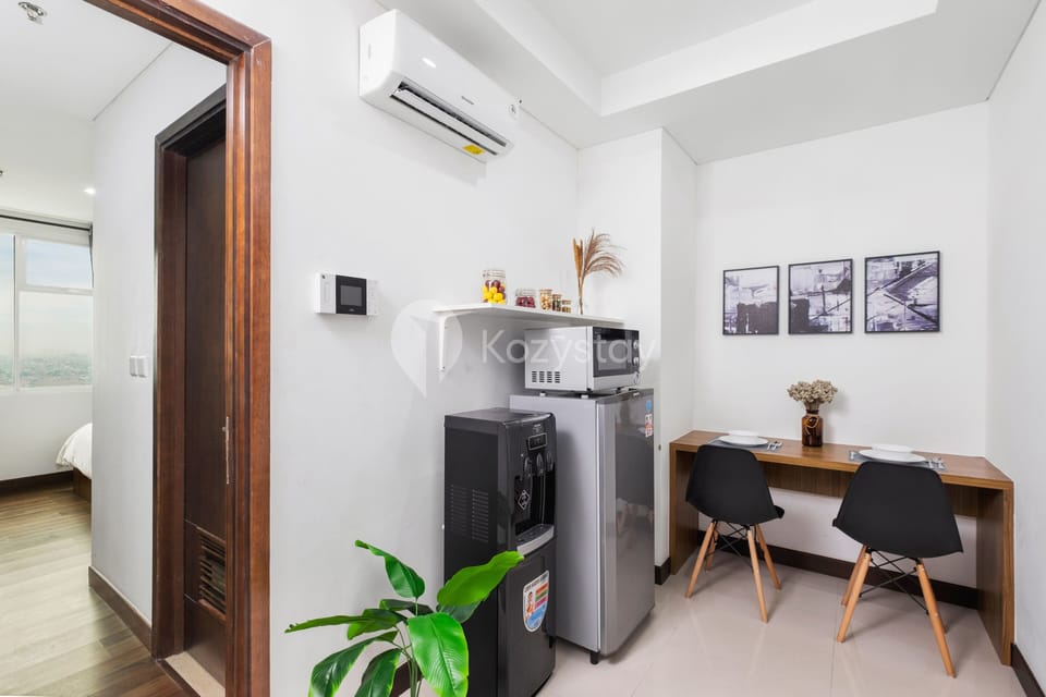 Apartment, 1 Bedroom | Dining room