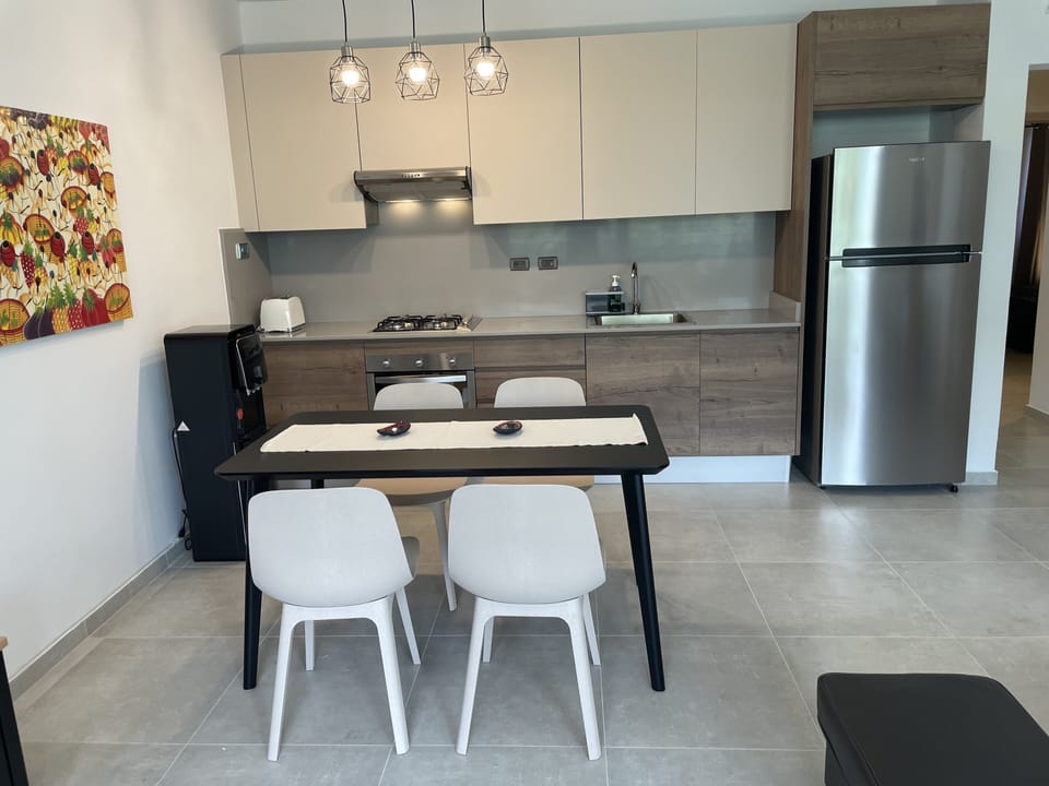 Comfort Apartment, 2 Bedrooms, Pool Access, Pool View | Private kitchen | Full-size fridge, oven, stovetop, toaster