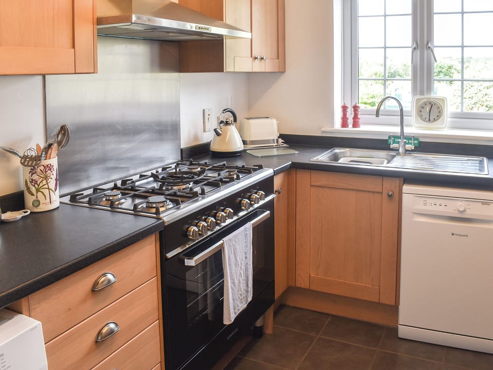Kitchen | The Coach House - Grange Farm Holidays, Wootton, near Ryde