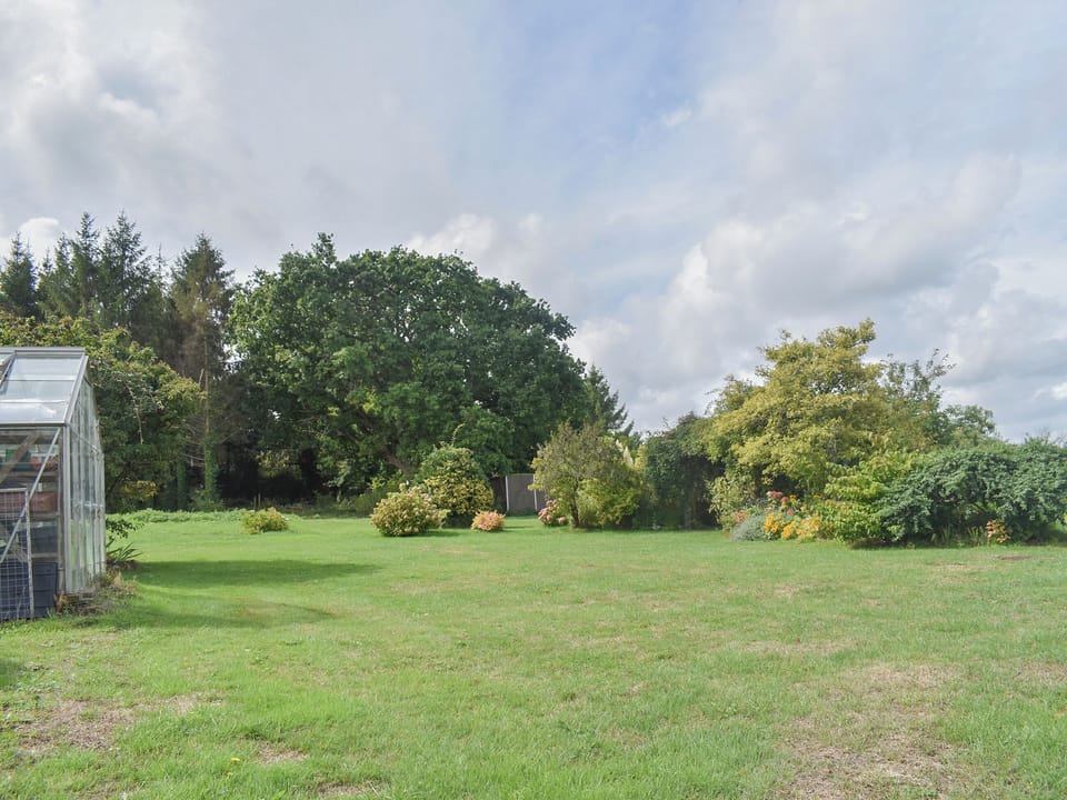 Garden | The Coach House - Grange Farm Holidays, Wootton, near Ryde
