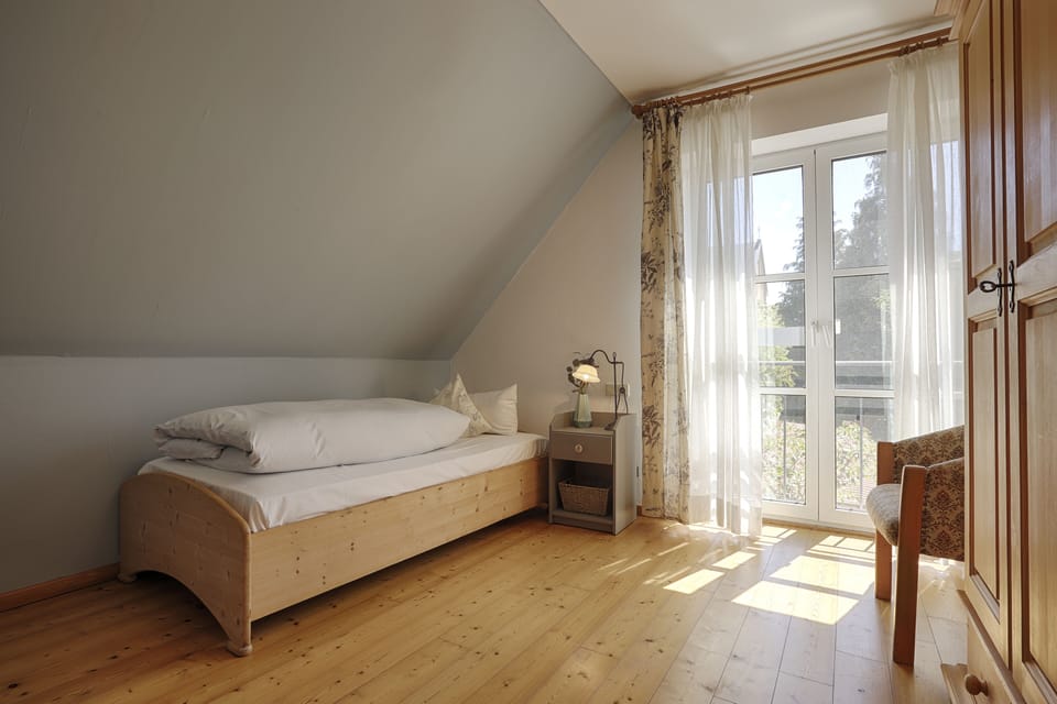 House | 3 bedrooms, iron/ironing board, free WiFi, bed sheets
