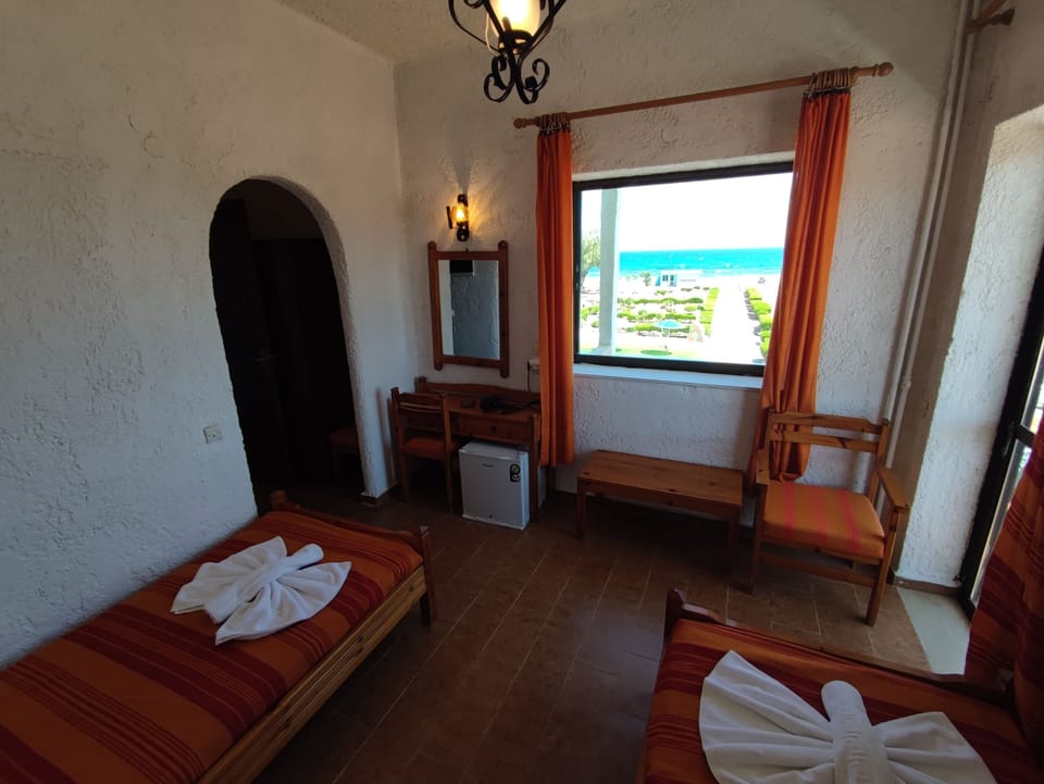 Classic Twin Room, Sea View | Select Comfort beds, desk, soundproofing, free WiFi