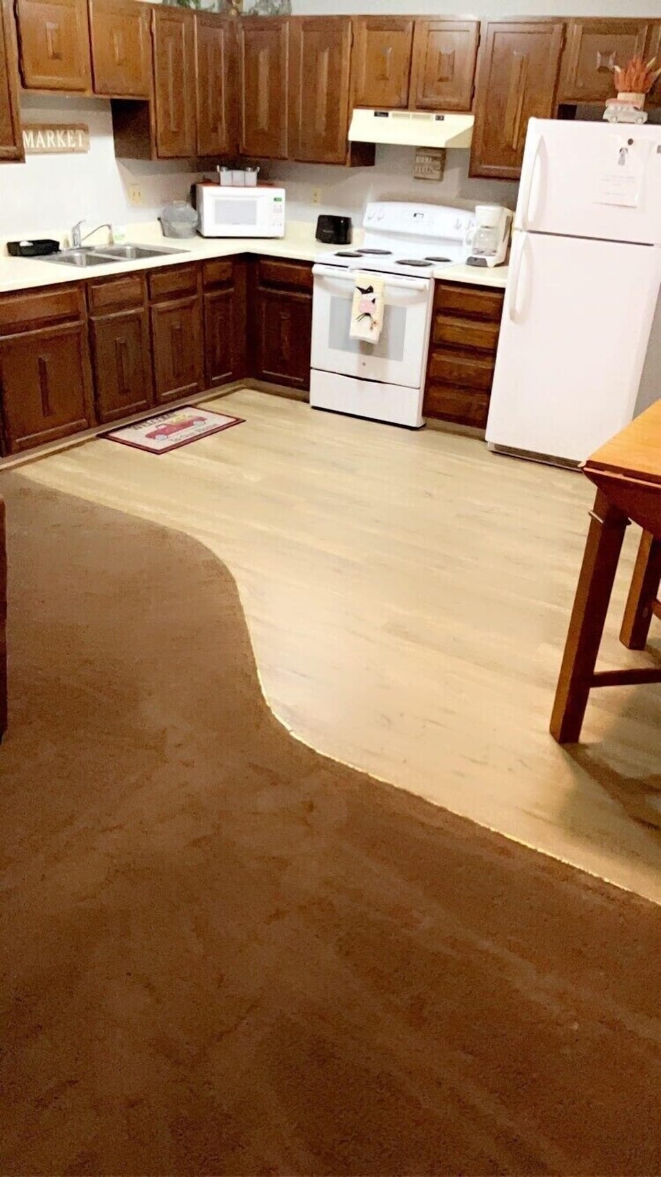 Fully stocked kitchen 