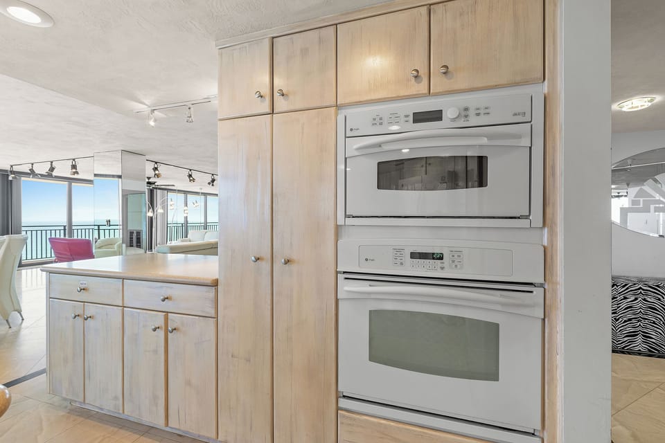 Double Ovens Perfect for the Holidays