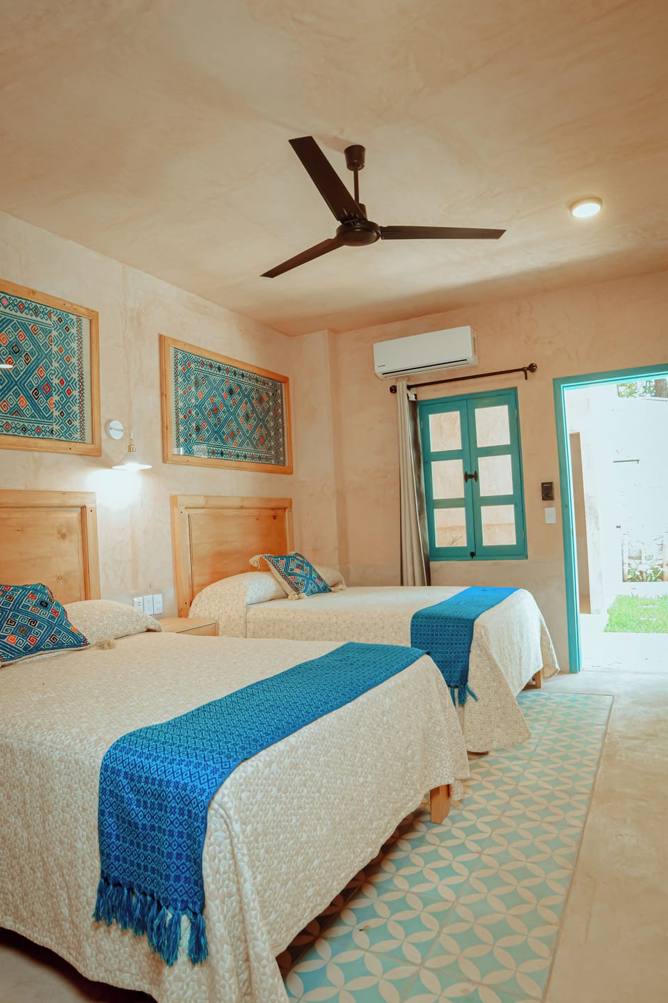 Standard Double Room | WiFi (free), bed sheets