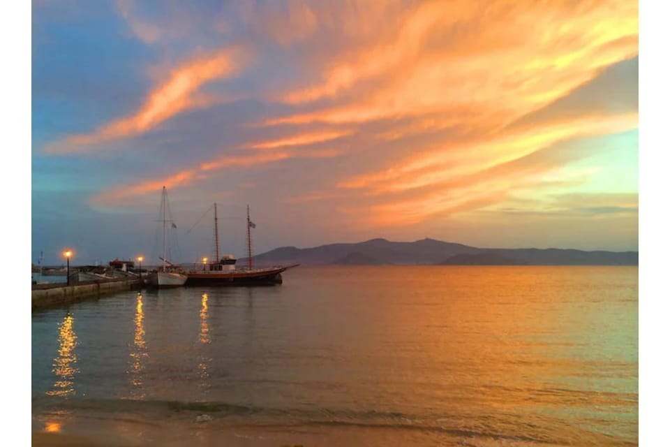 Agia Anna beach - surroundings