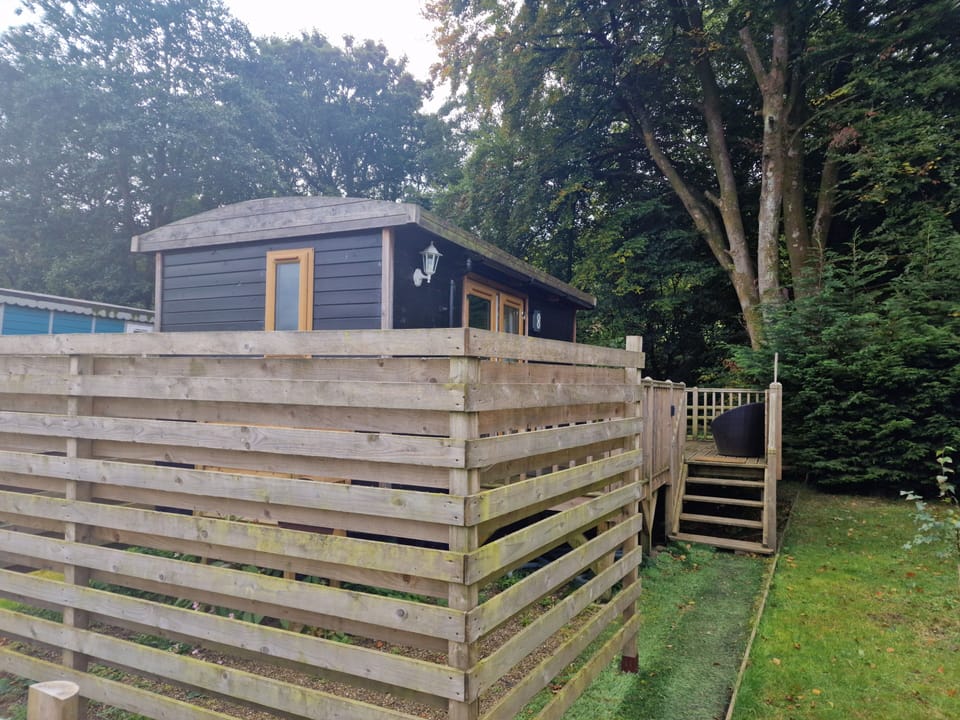 Cabin | Exterior