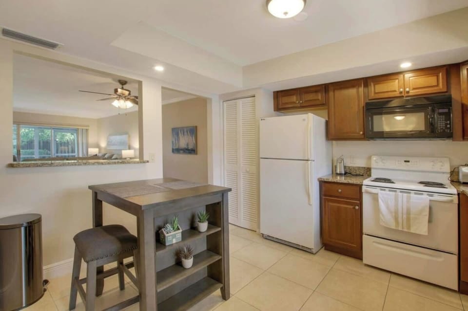 Kitchen area and pantry. 