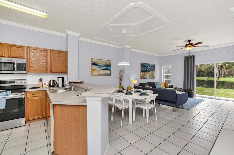 Whip up a quick snack or fantastic feast in the fully-equipped kitchen.