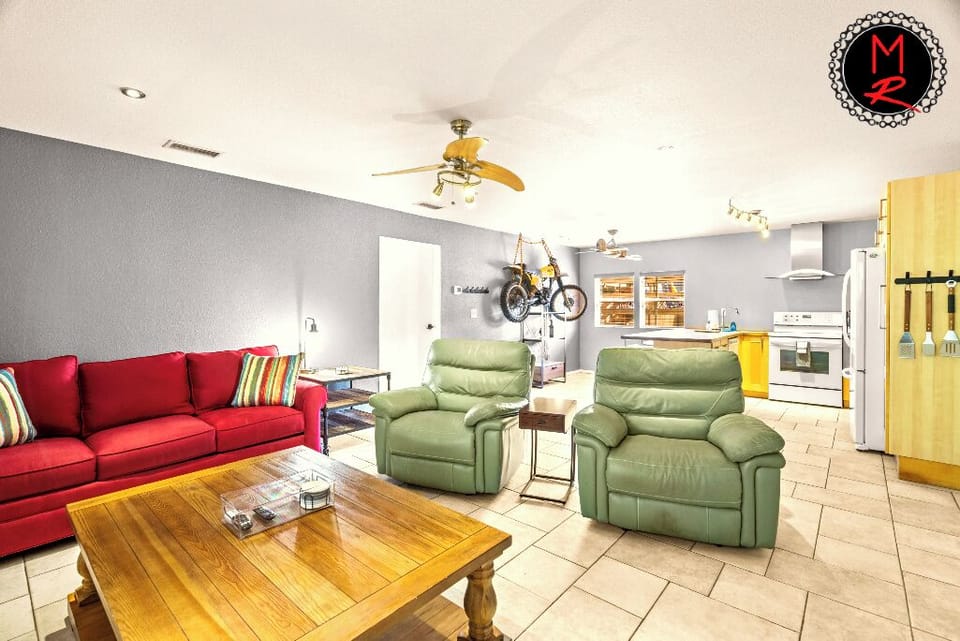 The Moto Ranch at Croom Vacation rentals 
The Privateer 1 bedroom 1 bath sleeps 5 living area. queen sleeper sofa, and twin sleeper sofa chair coffee table, flat screen tv