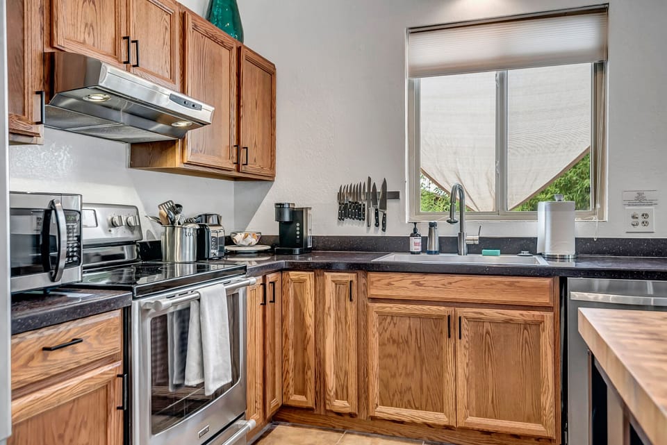 Fully Equipped Kitchen with Stainless Steel Appliances
