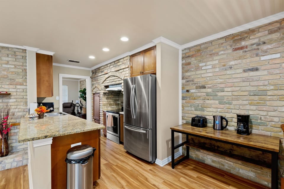 Basic cooking amenities are provided