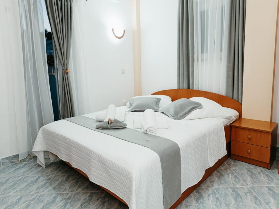 Apartment (One Bedroom Apartment with Balcony an) | 5 bedrooms, cribs/infant beds