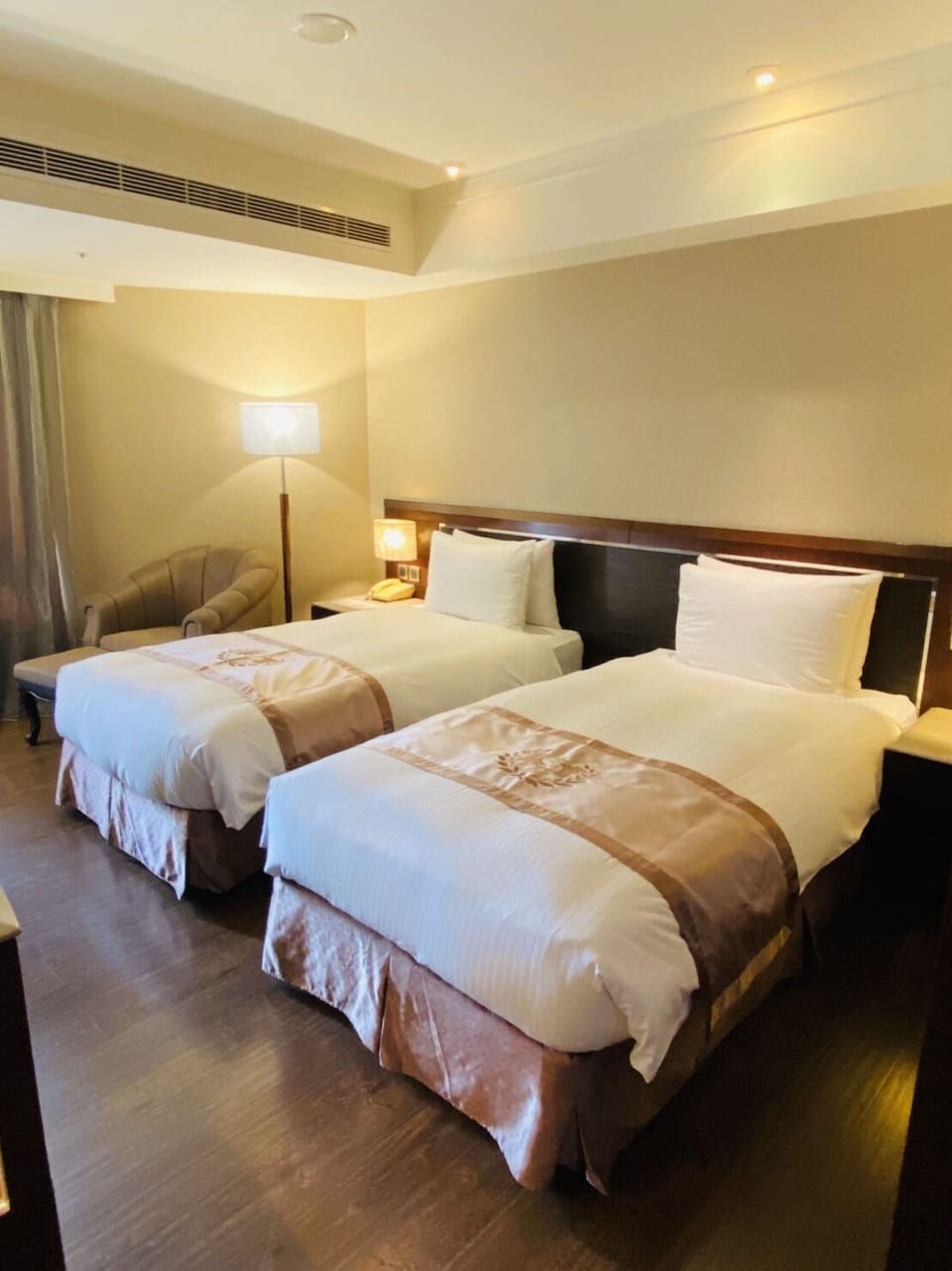 Twin Room | Desk, soundproofing, free WiFi