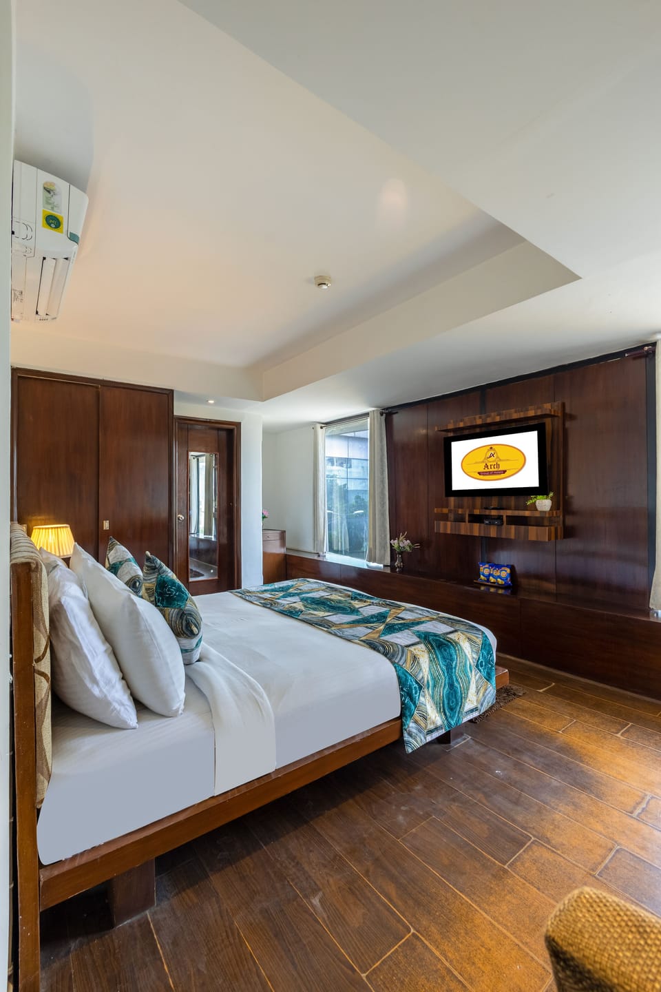 Super Deluxe Room | Egyptian cotton sheets, premium bedding, memory foam beds, minibar