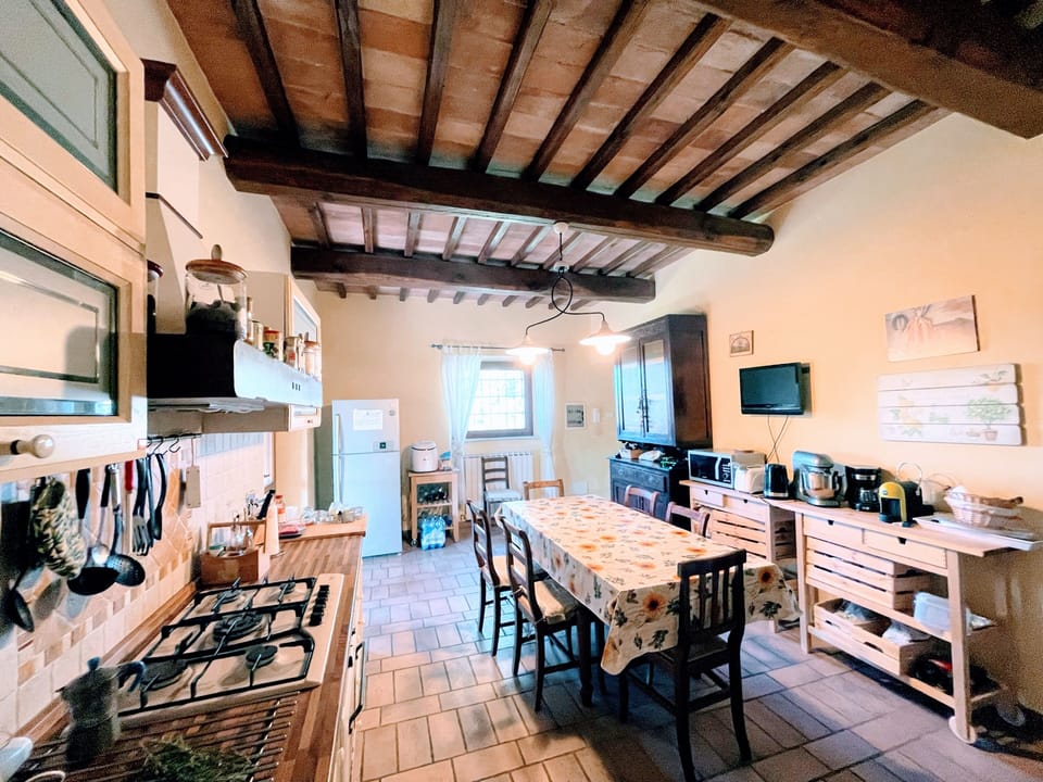 Villa, 5 Bedrooms, Smoking, Private Pool | Dining room