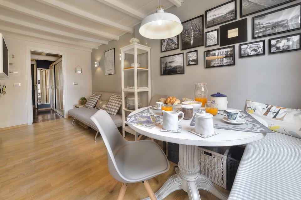 Romantic Apartment | Living area | 40-inch flat-screen TV with satellite channels, TV