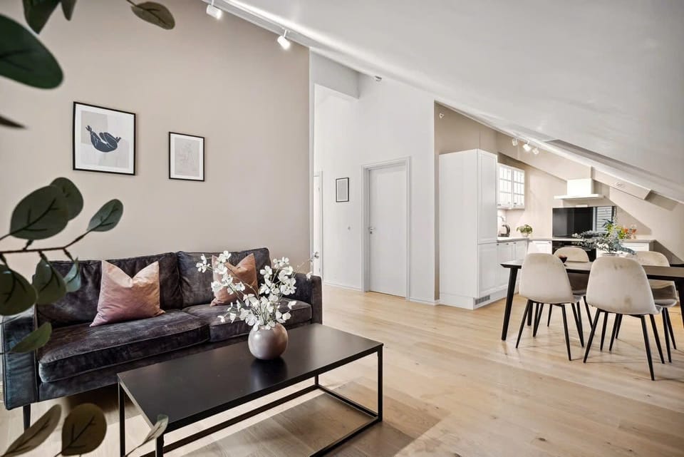 Victoria  2 Bedroom Apartment | Living area