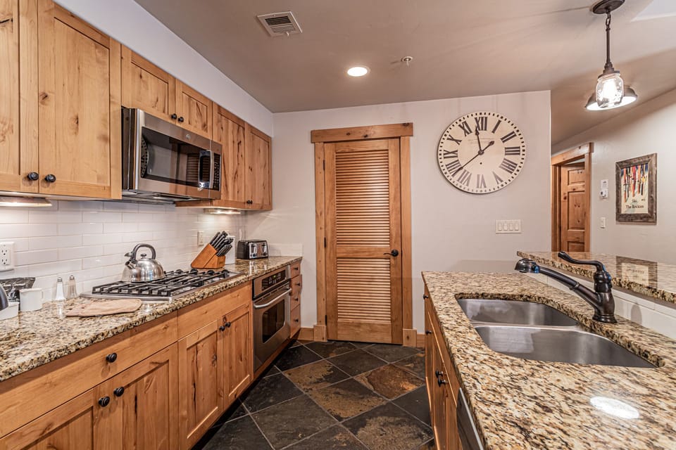 Kitchen-3