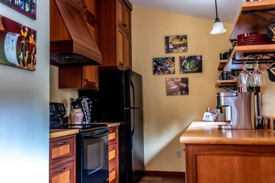 Kitchen with full amenities