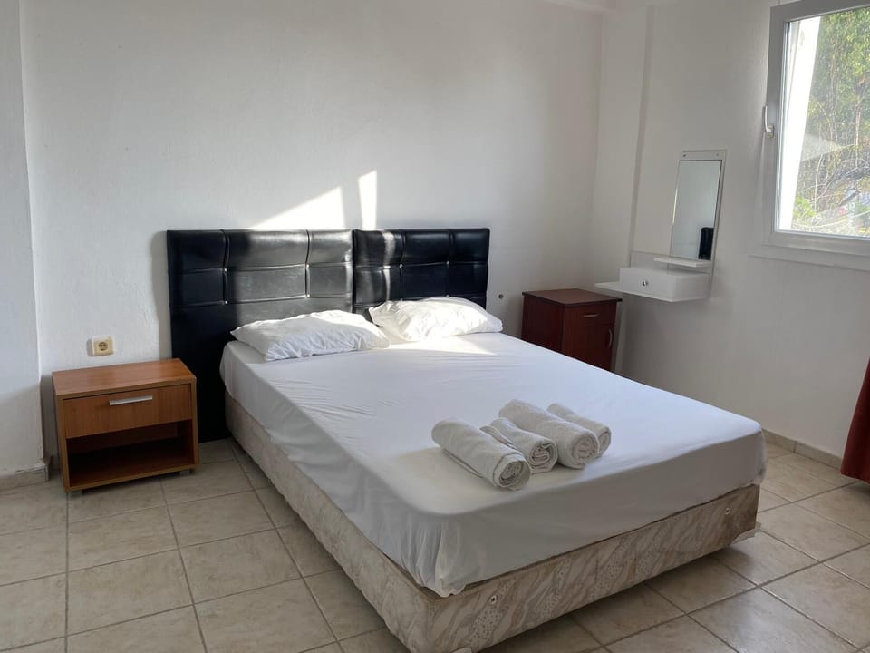 Basic Twin Room